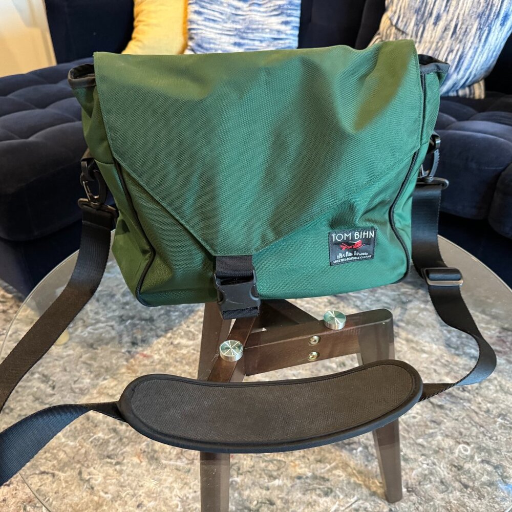 Tom Bihn Maker's Bag Messenger